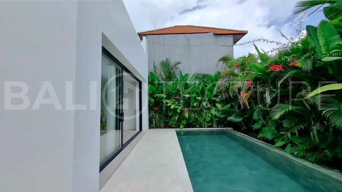 Brand New 3 Bedroom Villa in Prime Babakan Location6