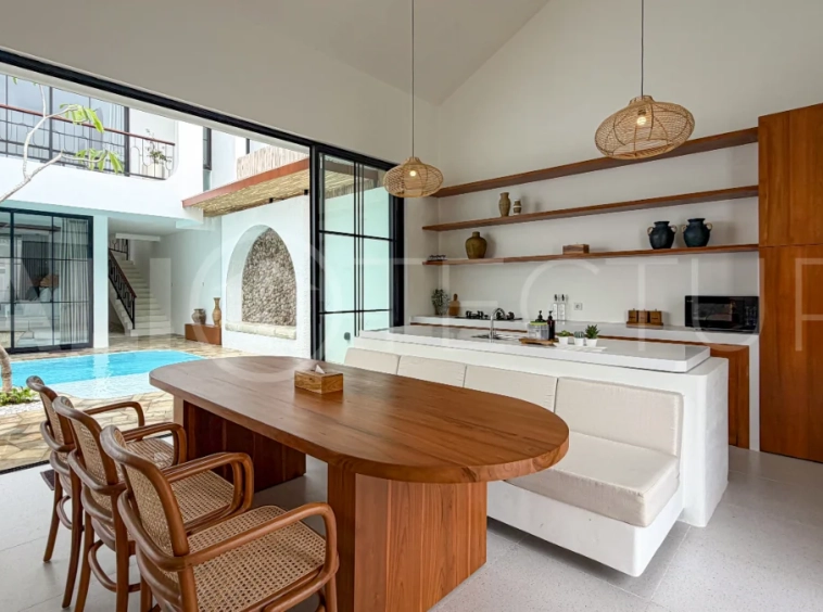 tunning-View-3-Bedroom-Villa-for-Sale-between-Ungasan-and-Uluwatu-1