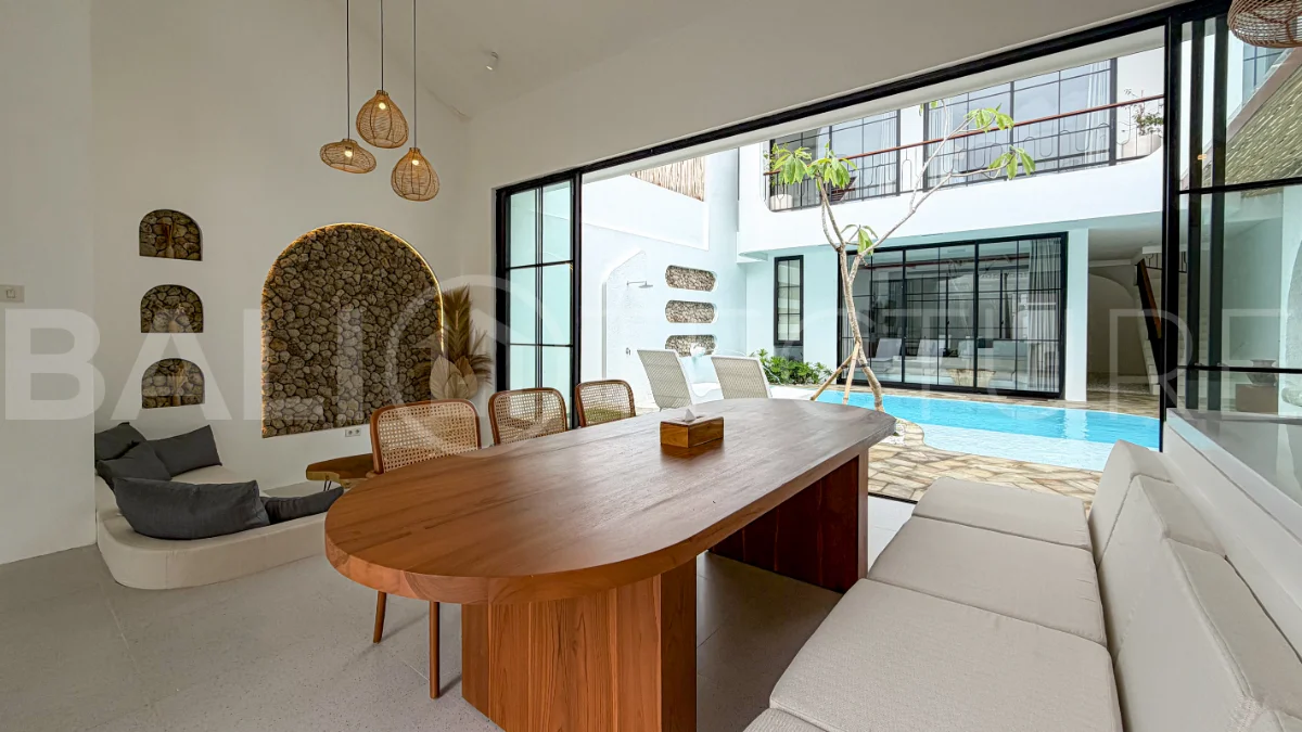 Stunning-View-3-Bedroom-Villa-for-Sale-between-Ungasan-and-Uluwatu-2