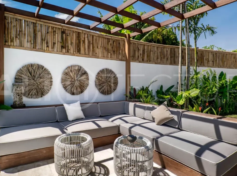 Modern 2-Bedroom Tropical Villa with Rice Field Views in Cemagi15