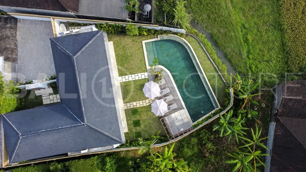 Modern 2-Bedroom Tropical Villa with Rice Field Views in Cemagi17