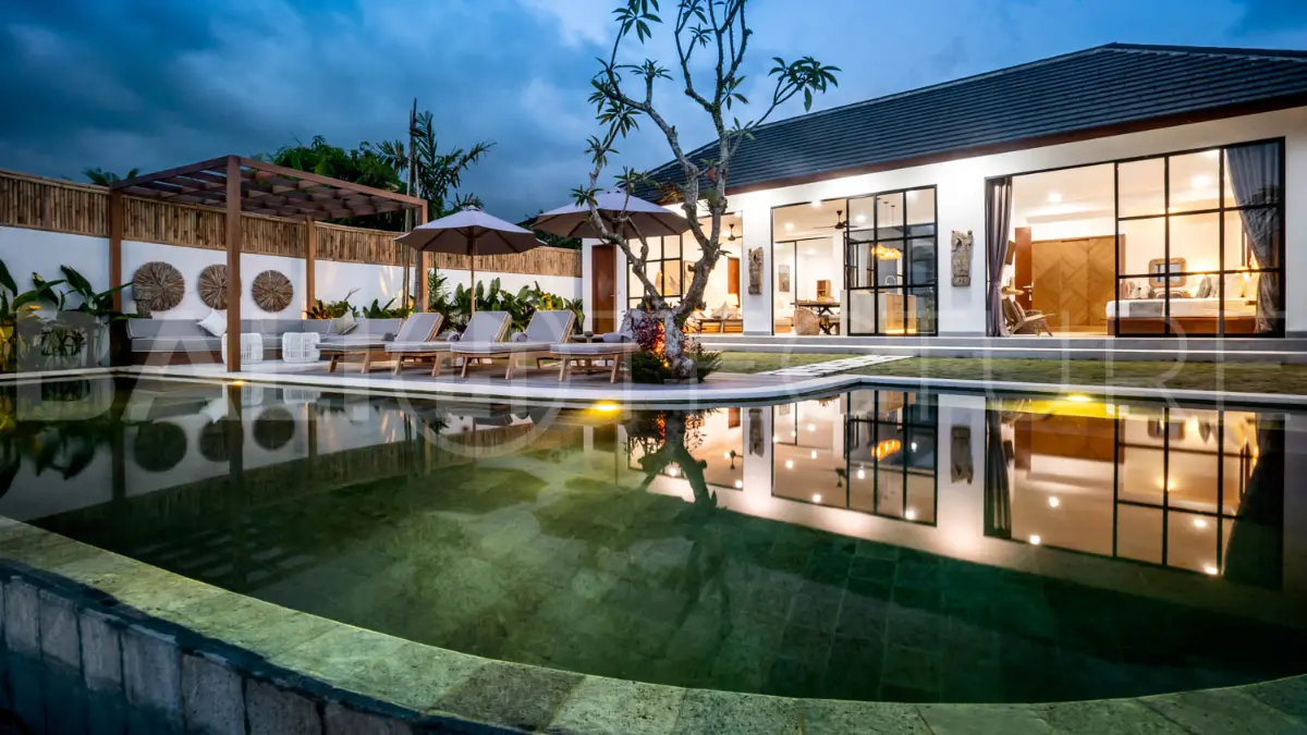 Modern 2-Bedroom Tropical Villa with Rice Field Views in Cemagi18