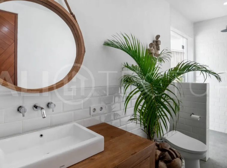 Modern 2-Bedroom Tropical Villa with Rice Field Views in Cemagi7