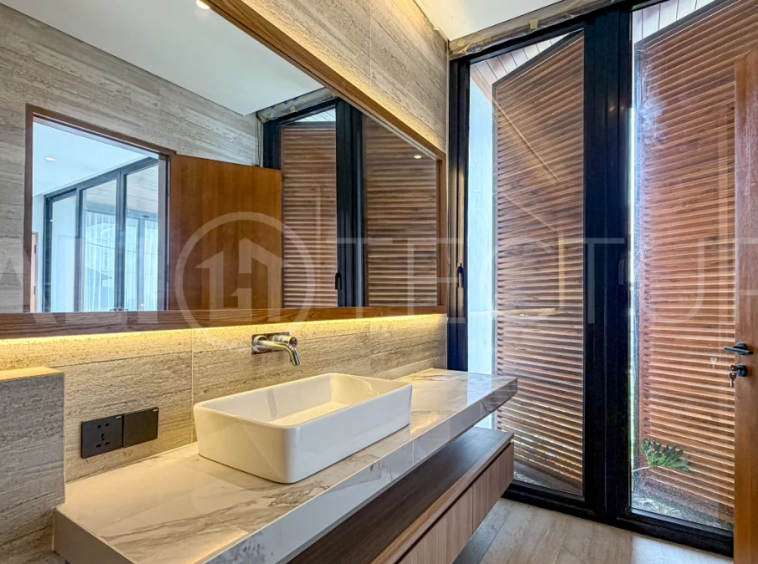Brand-New-3-Bedroom-Villa-for-Sale-in-a-One-Gated-Complex-in-Kuta-25