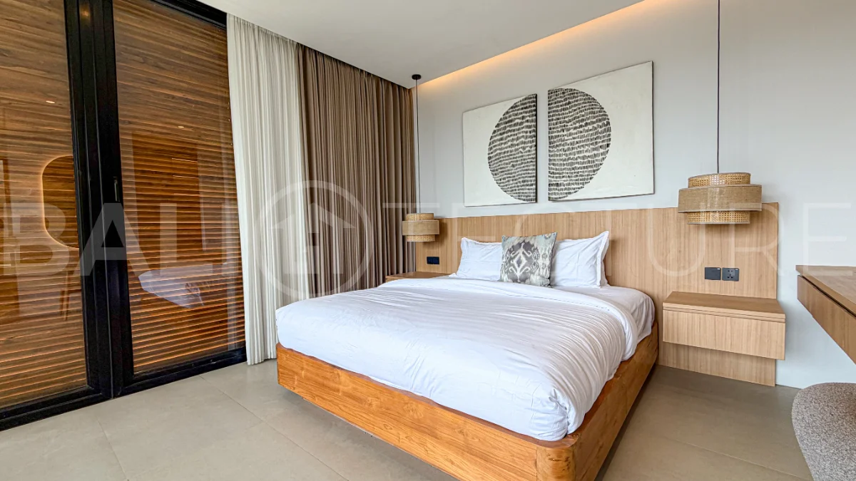 Brand-New-3-Bedroom-Villa-for-Sale-in-a-One-Gated-Complex-in-Kuta-28