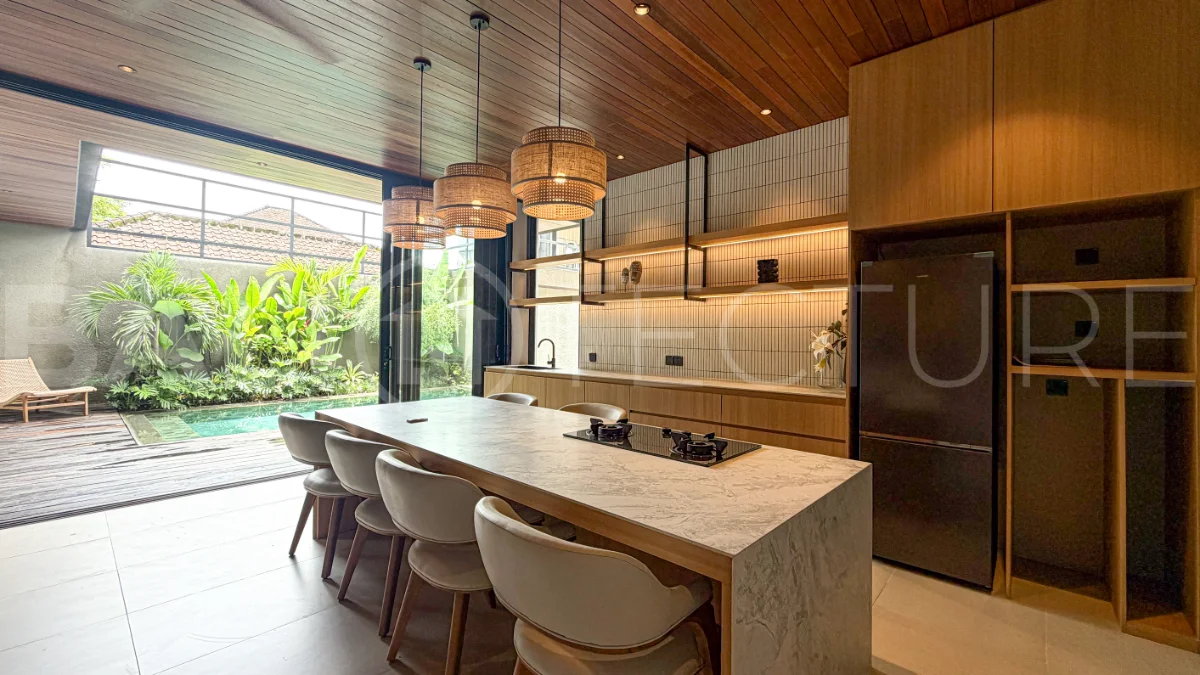 Brand-New-3-Bedroom-Villa-for-Sale-in-a-One-Gated-Complex-in-Kuta-41