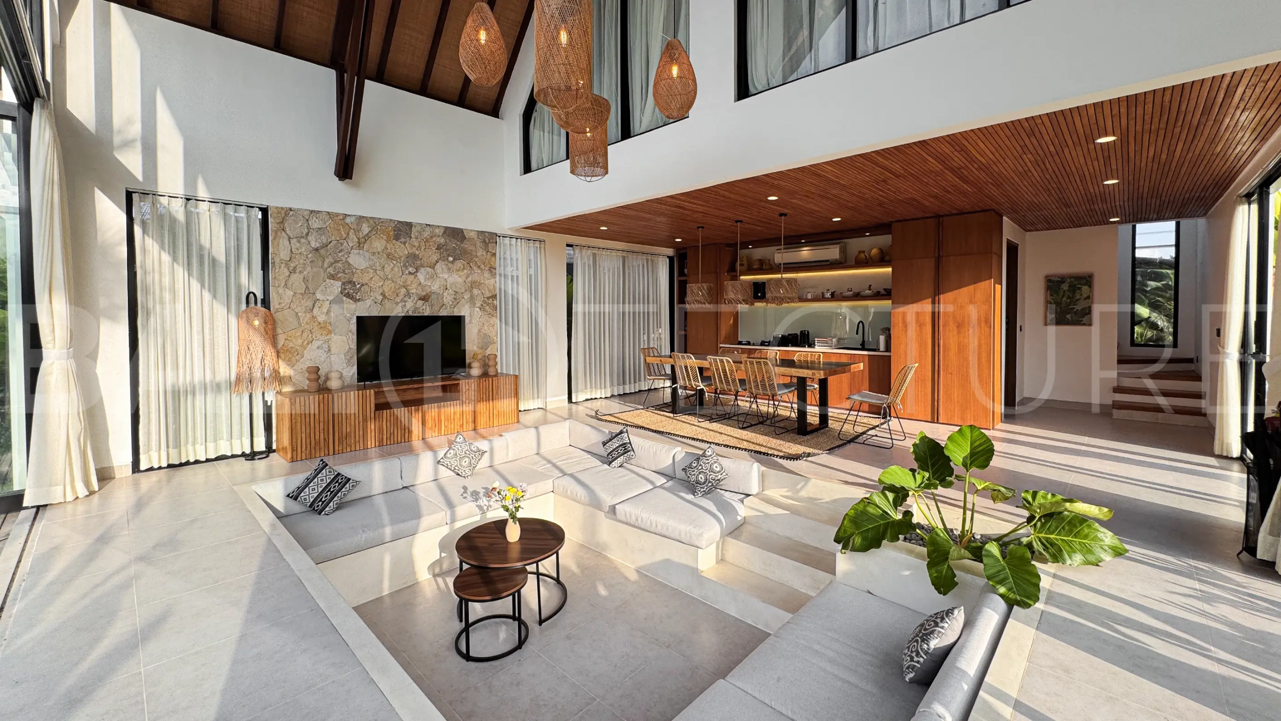 Desa-Hut-2-Bedroom-Tropical-Villa-for-Sale-in-Kerobokan-102