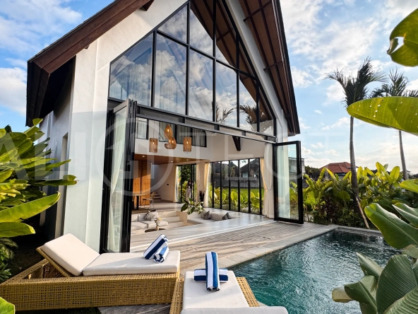 Desa-Hut-2-Bedroom-Tropical-Villa-for-Sale-in-Kerobokan-73