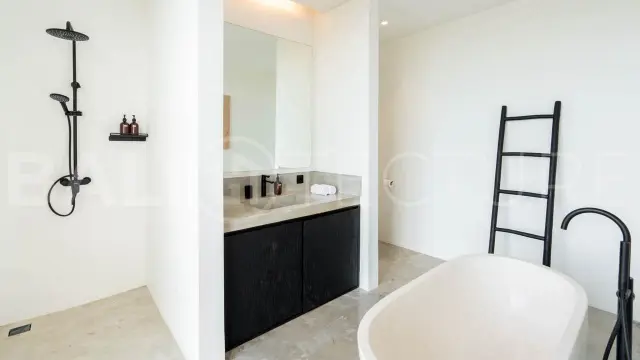 Modern 2 Bedroom Leasehold Villa for Sale in Tumbak Bayuh12