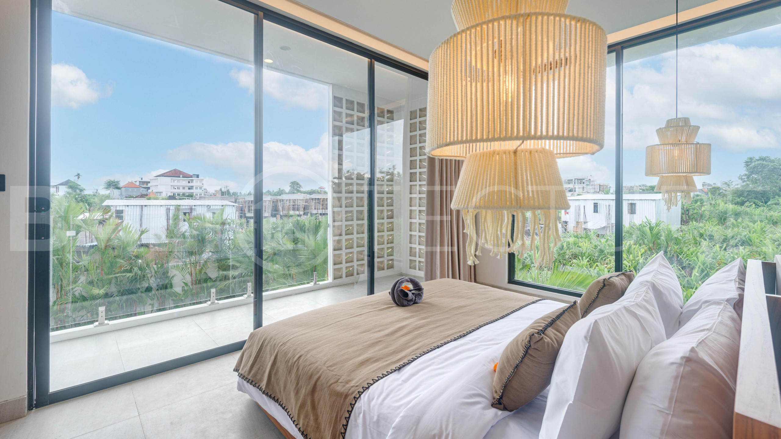 Brand New 5 Bedroom Leasehold Villa for Sale in Tumbak Bayuh 2