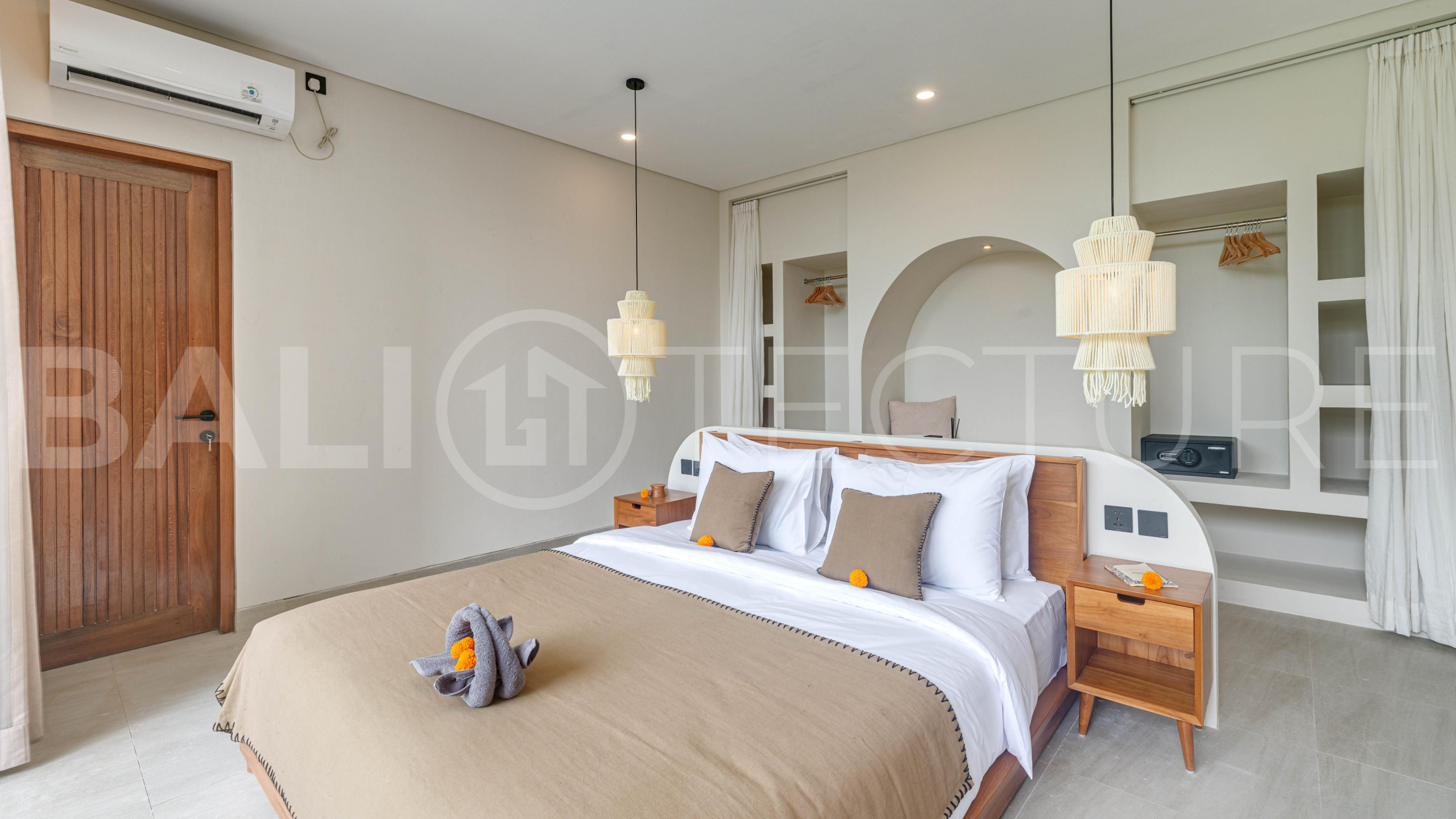 Brand New 5 Bedroom Leasehold Villa for Sale in Tumbak Bayuh 20