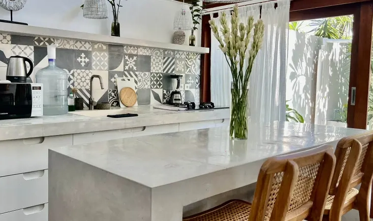 Modern Tropical 4-Bedroom Villa Complex in Pererenan15