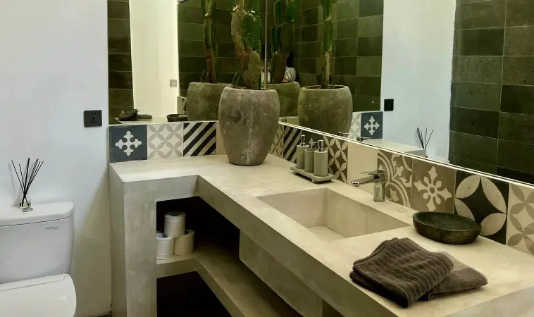 Modern Tropical 4-Bedroom Villa Complex in Pererenan1