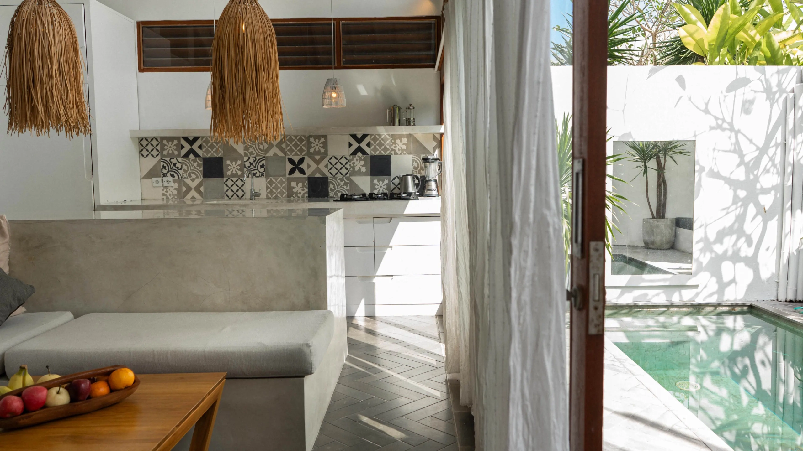 Modern Tropical 4-Bedroom Villa Complex in Pererenan7