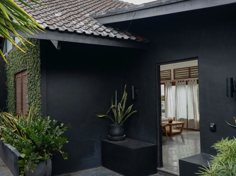 Modern Tropical 4-Bedroom Villa Complex in Pererenan9