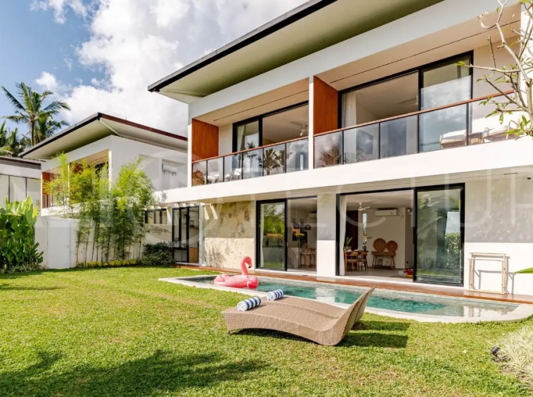 Modern Minimalist 2 Bedroom Villa with Spacious Garden in Quiet Ubud Area8