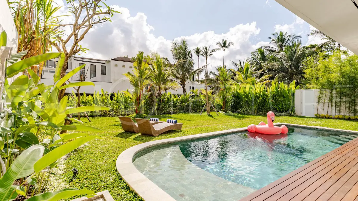 Modern Minimalist 2 Bedroom Villa with Spacious Garden in Quiet Ubud Area10