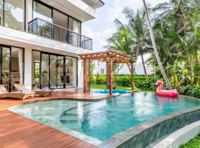 Spacious 3 Bedroom Luxury Villa in a Quiet Area Just Minutes from Ubud Center11