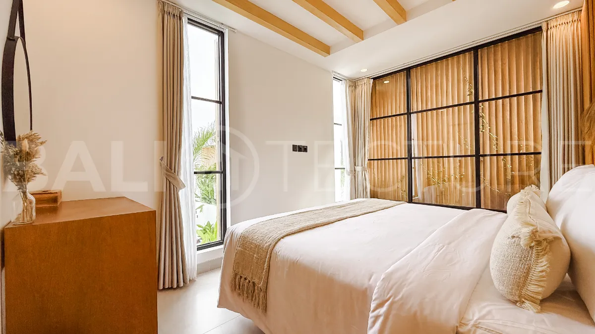 Ocean-View-3-Bedroom-Tropical-Villa-for-Sale-near-Cemagi-Beach-17