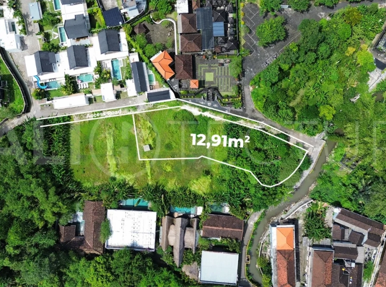 Residential-Land-for-Sale-in-a-Peaceful-Area-between-Kerobokan-and-Canggu-2