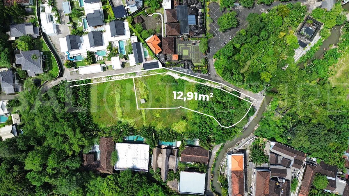 Residential-Land-for-Sale-in-a-Peaceful-Area-between-Kerobokan-and-Canggu-2