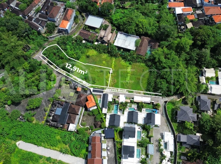 Residential-Land-for-Sale-in-a-Peaceful-Area-between-Kerobokan-and-Canggu-5