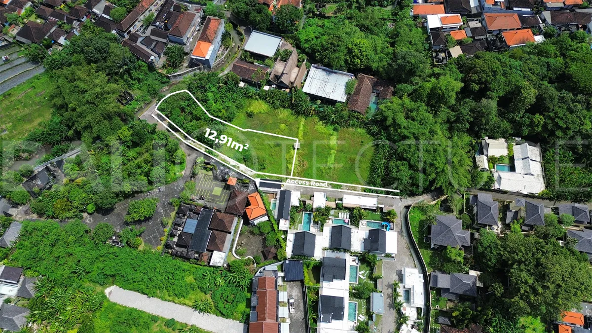 Residential-Land-for-Sale-in-a-Peaceful-Area-between-Kerobokan-and-Canggu-5
