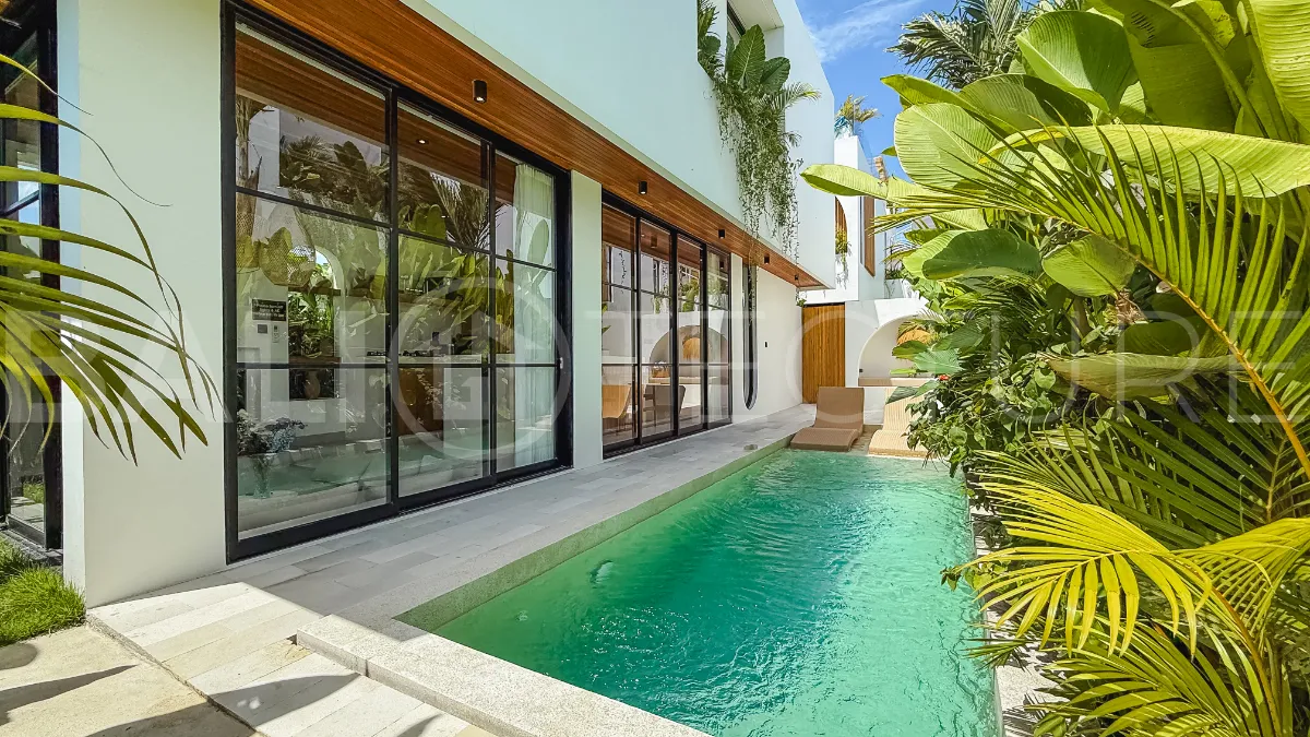 Stunning-Ricefield-View-2-Bedroom-Villa-for-Sale-in-Cemagi-114