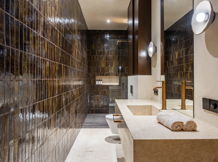 Luxury Riverside Villa in Tumbak Bayuh, Prime Residential Investment3