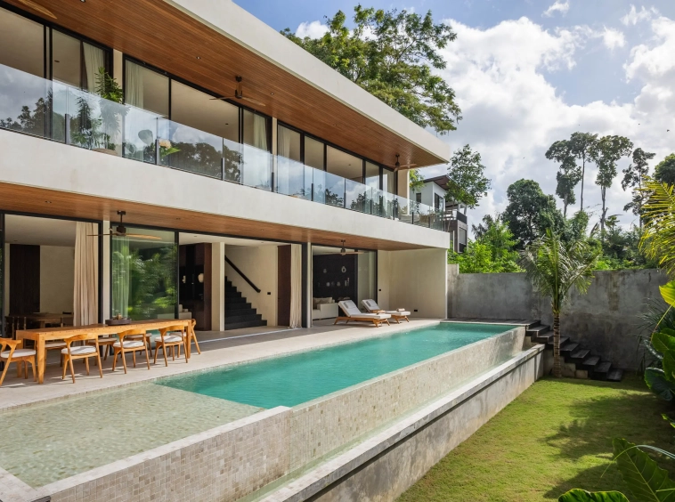 Luxury Riverside Villa in Tumbak Bayuh, Prime Residential Investment11