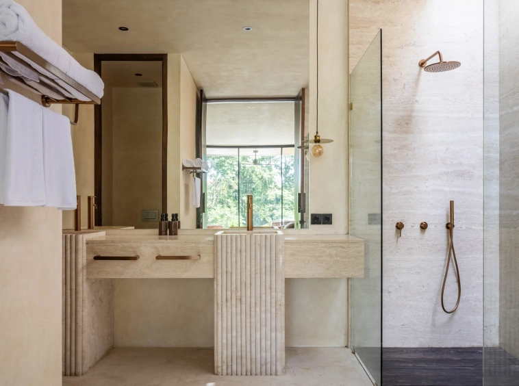 Luxury Riverside Villa in Tumbak Bayuh, Prime Residential Investment16