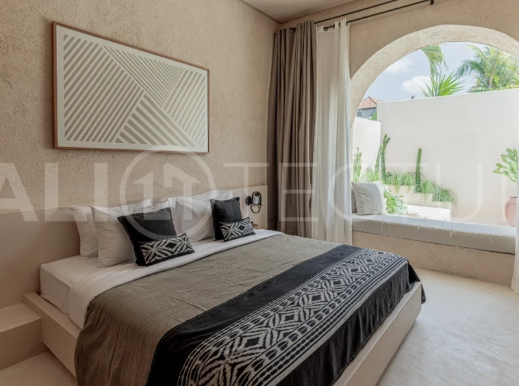 2-Units-Middle-Eastern-Inspired-Villa-for-Sale-in-Canggu-Padang-Linjong-12