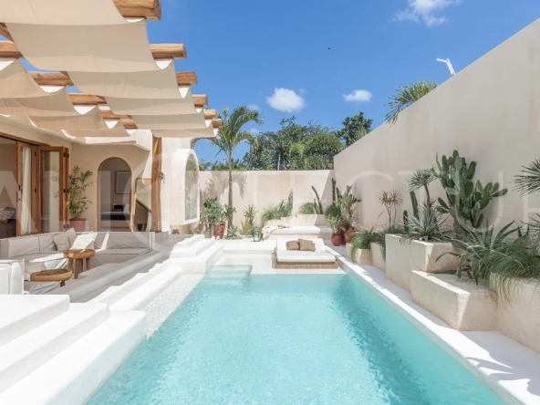 2-Units-Middle-Eastern-Inspired-Villa-for-Sale-in-Canggu-Padang-Linjong-2