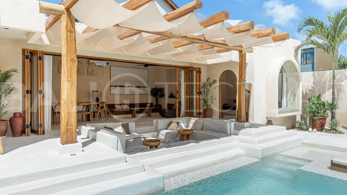 2-Units-Middle-Eastern-Inspired-Villa-for-Sale-in-Canggu-Padang-Linjong-4