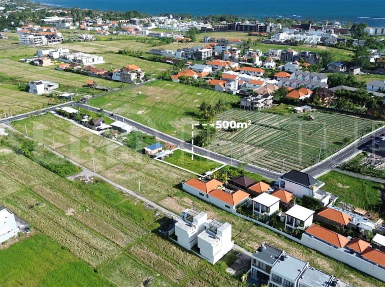 Prime-Coastal-Land-with-Lush-Green-Views-for-Sale-in-Cemagi-5
