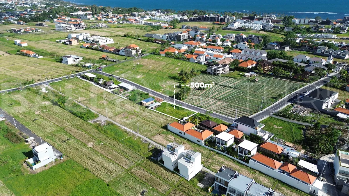Prime-Coastal-Land-with-Lush-Green-Views-for-Sale-in-Cemagi-5