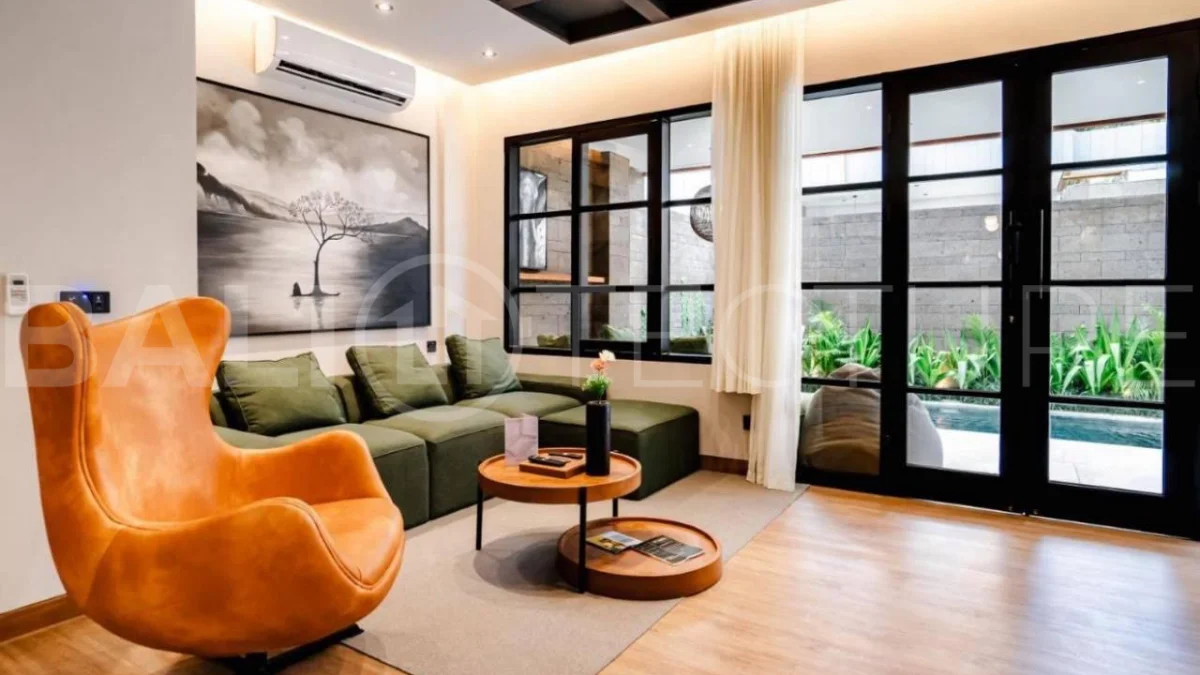 Prime-Location-3-Bedroom-Exclusive-Villa-for-Sale-near-Berawa-Beach-1