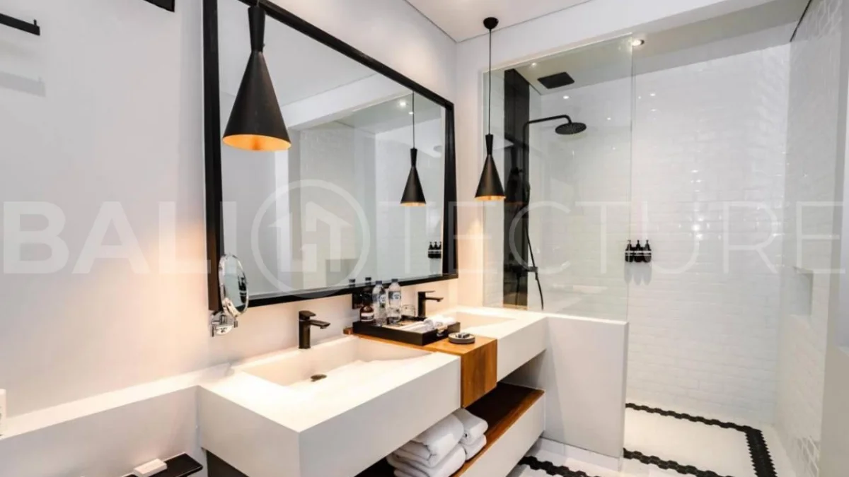 Prime-Location-3-Bedroom-Exclusive-Villa-for-Sale-near-Berawa-Beach-8