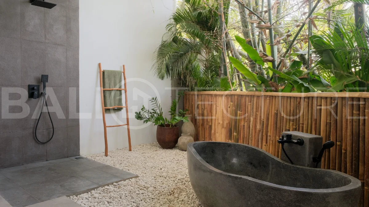 Ricefield-View-4-Bedroom-Villa-for-Sale-in-Tanah-Lot-1