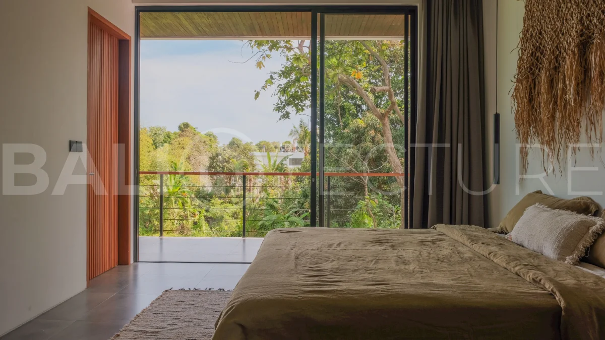 Ricefield-View-4-Bedroom-Villa-for-Sale-in-Tanah-Lot-7