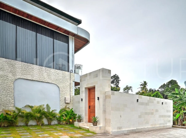 Stunning-Jungle-View-3-Bedroom-Villa-for-Sale-in-Kaba-Kaba-11