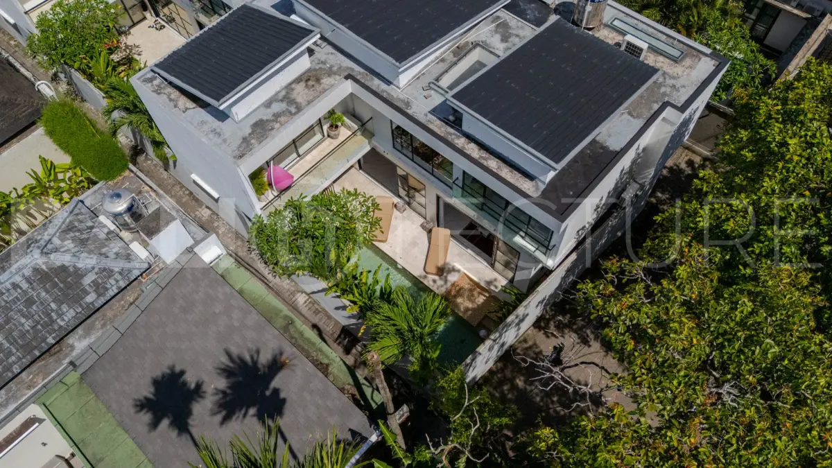 Spacious 3BR Villa in Seminyak – Ideal for Living or Investment9