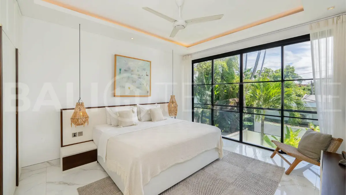 Spacious 3BR Villa in Seminyak – Ideal for Living or Investment2