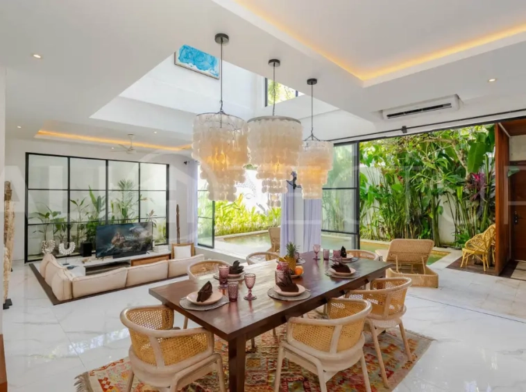 Spacious 3BR Villa in Seminyak – Ideal for Living or Investment3