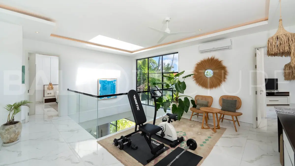 Spacious 3BR Villa in Seminyak – Ideal for Living or Investment6