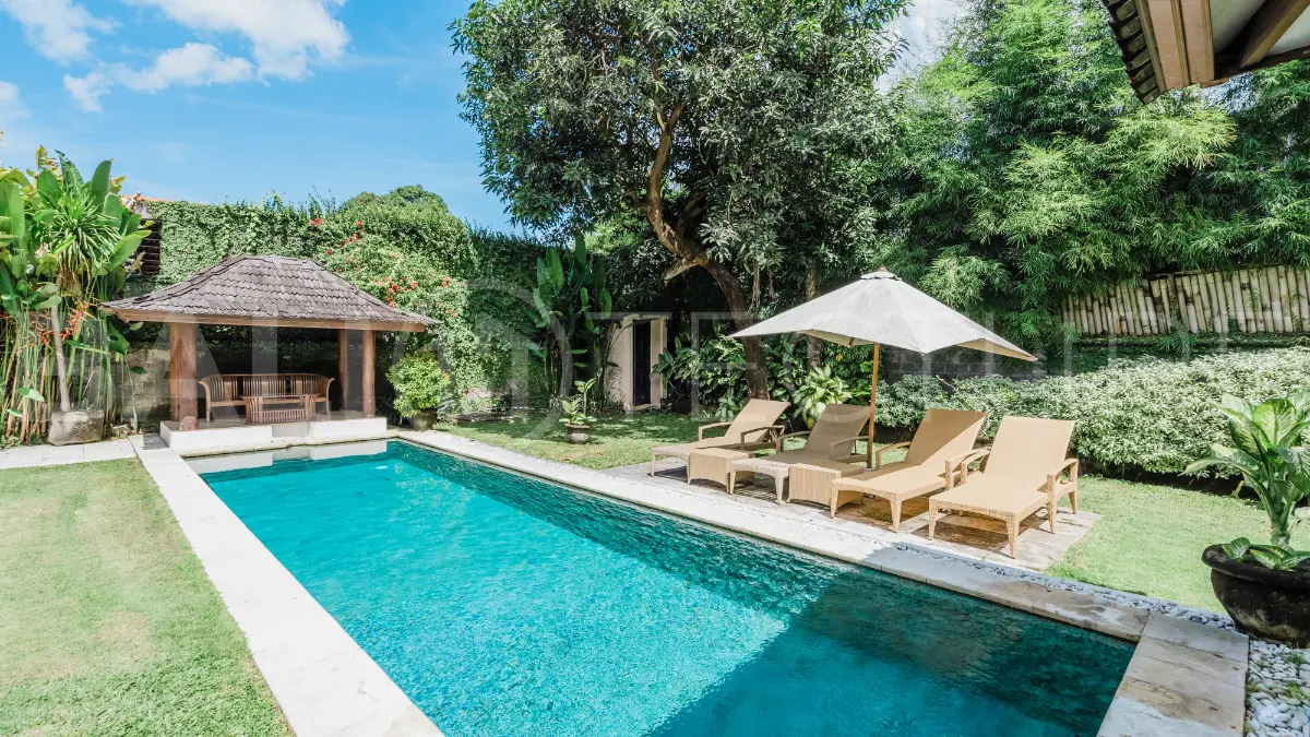 Comfortable Family Villa in Seminyak with Open Living2
