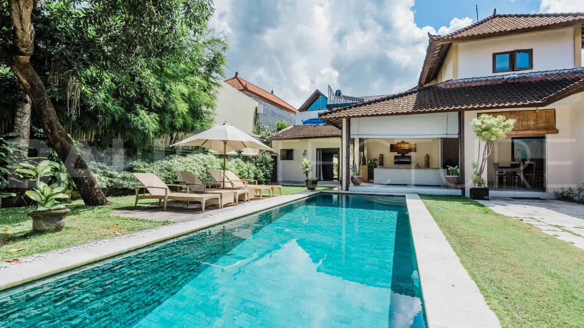 Comfortable Family Villa in Seminyak with Open Living6