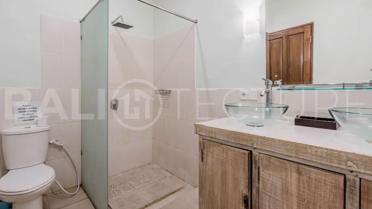 Comfortable Family Villa in Seminyak with Open Living15