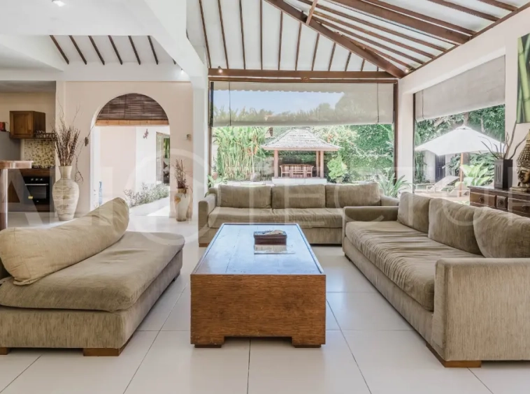 Comfortable Family Villa in Seminyak with Open Living17