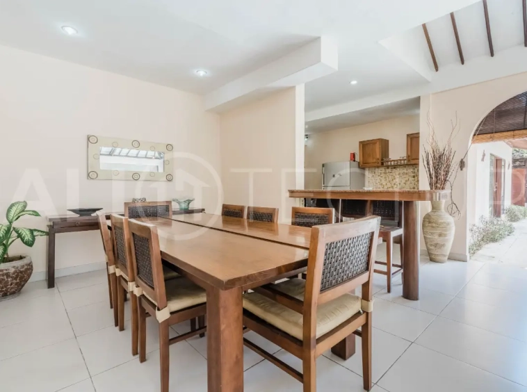 Comfortable Family Villa in Seminyak with Open Living20